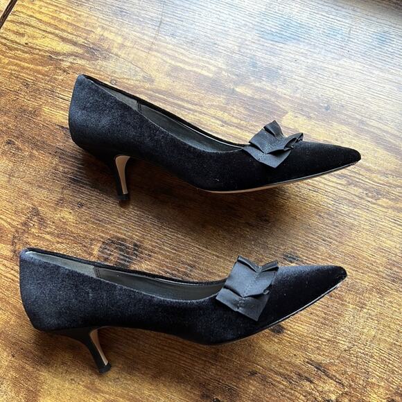 Nina New York Thea Black Velvet Feel Formal Sleek Small Heels - Picture 3 of 13